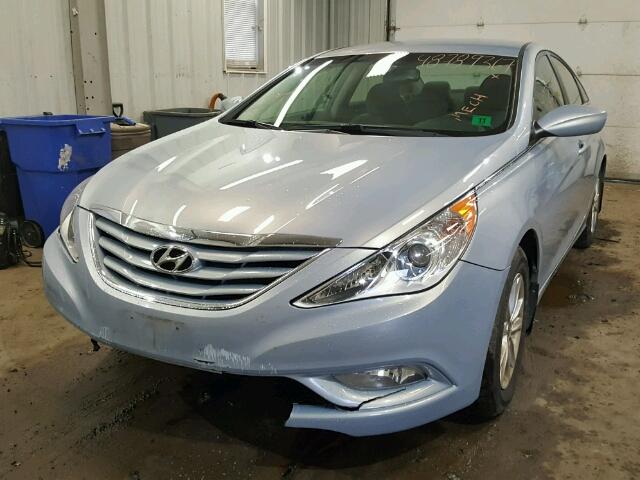 5NPEB4AC9DH533568 - 2013 HYUNDAI SONATA GLS BLUE photo 2