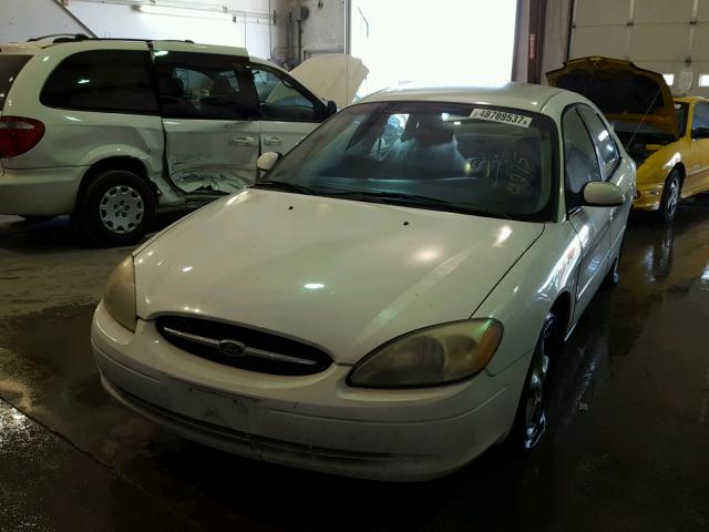 1FAFP55U31G179275 - 2001 FORD TAURUS SES WHITE photo 2