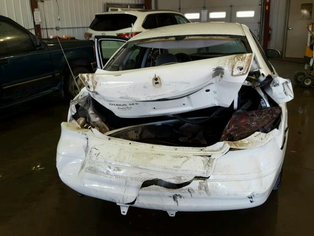 1FAFP55U31G179275 - 2001 FORD TAURUS SES WHITE photo 9