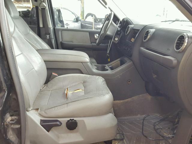 1FMRU15W33LA64224 - 2003 FORD EXPEDITION BLACK photo 5