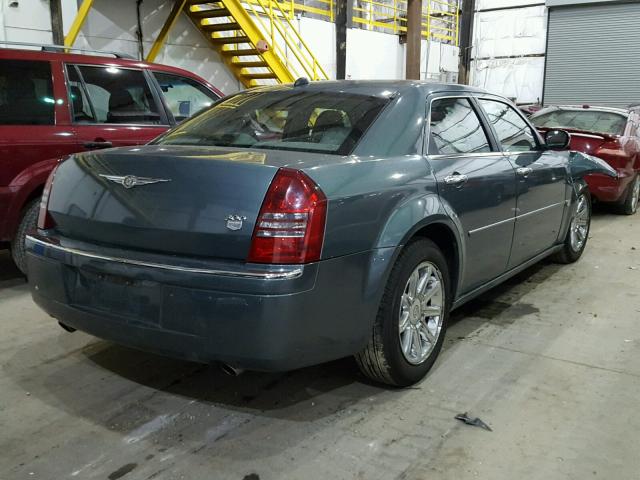 2C3AA63H95H115564 - 2005 CHRYSLER 300C GREEN photo 4