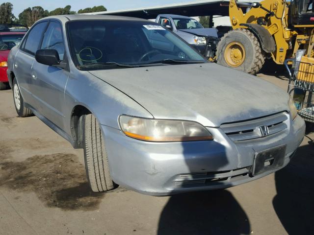 1HGCF86681A133012 - 2001 HONDA ACCORD VAL SILVER photo 1