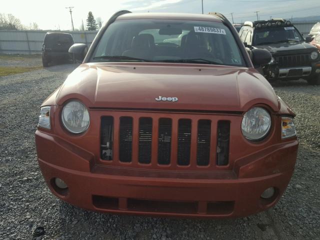 1J8FF47WX8D557439 - 2008 JEEP COMPASS SP ORANGE photo 9