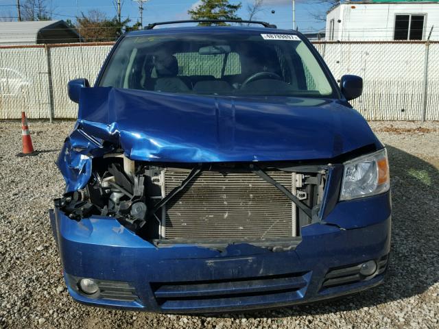 2D4RN5D14AR180327 - 2010 DODGE GRAND CARA BLUE photo 9