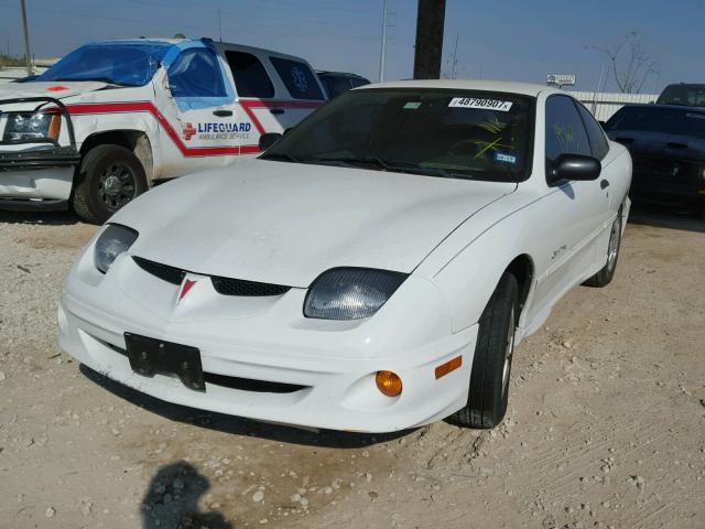 1G2JB124217157630 - 2001 PONTIAC SUNFIRE SE WHITE photo 2