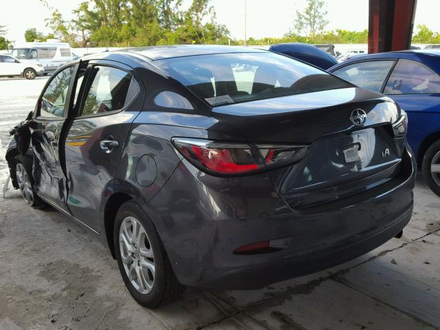 3MYDLBZV6GY119403 - 2016 TOYOTA SCION IA GRAY photo 3