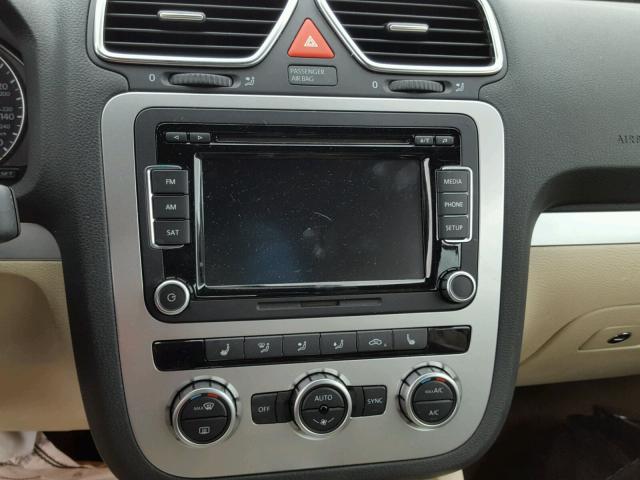 WVWBW8AH2DV002819 - 2013 VOLKSWAGEN EOS KOMFOR ყავისფერი ფოტო 9