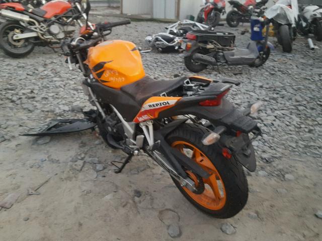 MLHMC4101D5302224 - 2013 HONDA CBR250 R ORANGE photo 3