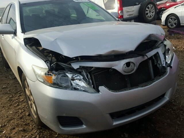 4T1BF3EK9BU708208 - 2011 TOYOTA CAMRY BASE SILVER photo 9