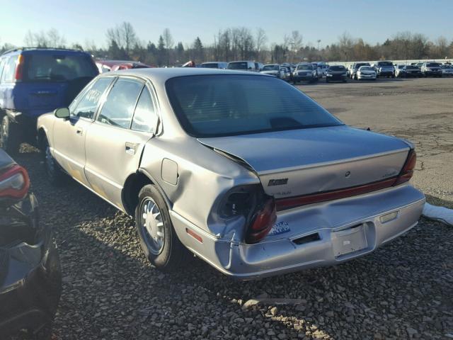 1G3HN52K0V4839291 - 1997 OLDSMOBILE 88 BASE SILVER photo 3