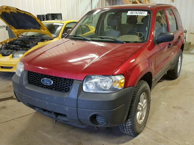 1FMYU92Z86KA10033 - 2006 FORD ESCAPE XLS RED photo 2