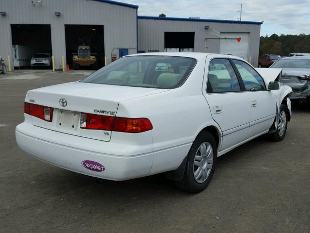 4T1BF22K8YU947692 - 2000 TOYOTA CAMRY LE WHITE photo 4