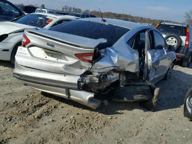 3FA6P0HD8FR156895 - 2015 FORD FUSION SE SILVER photo 4