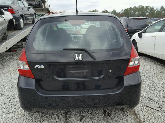 JHMGD374X8S060105 - 2008 HONDA FIT BLACK photo 9