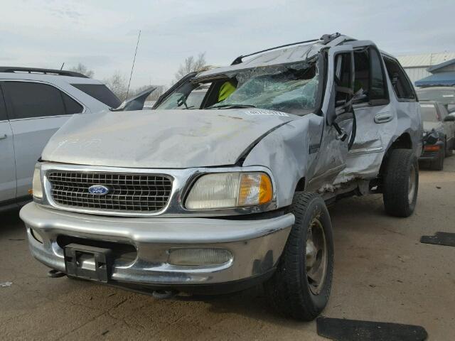 1FMFU18L0VLB03231 - 1997 FORD EXPEDITION SILVER photo 2