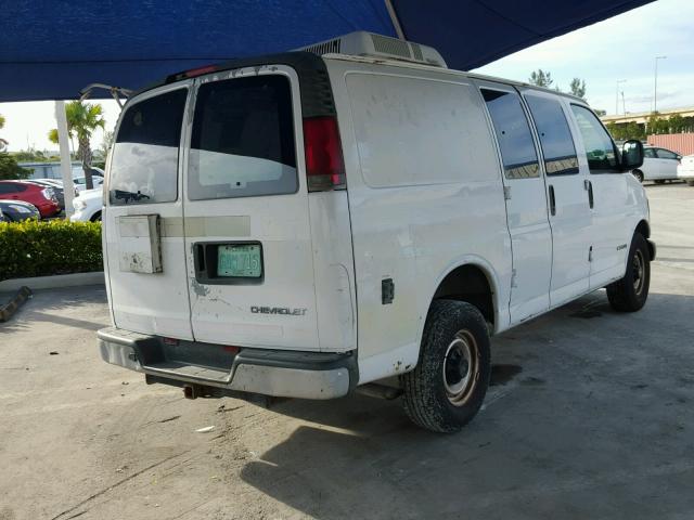 1GCHG35R6V1106624 - 1997 CHEVROLET EXPRESS G3 WHITE photo 4