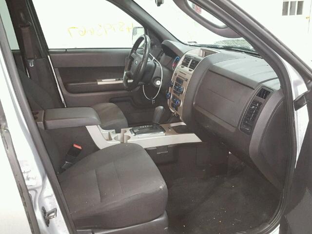 1FMCU0D76AKA79331 - 2010 FORD ESCAPE XLT SILVER photo 5