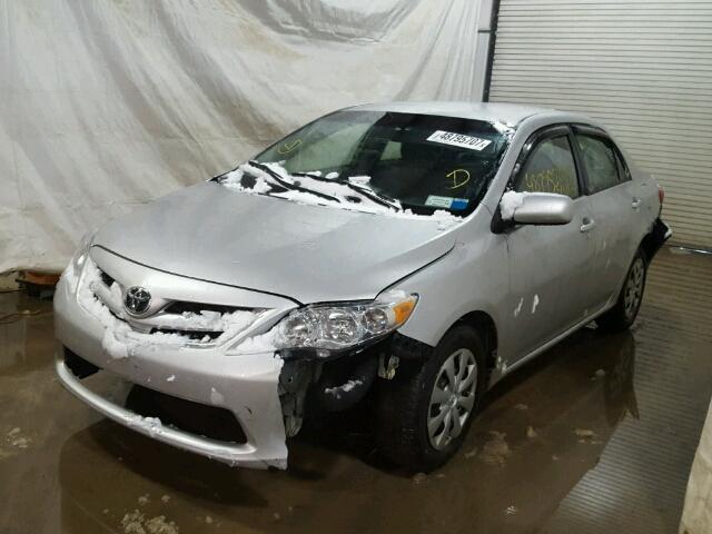 JTDBU4EE0BJ107376 - 2011 TOYOTA COROLLA BA SILVER photo 2