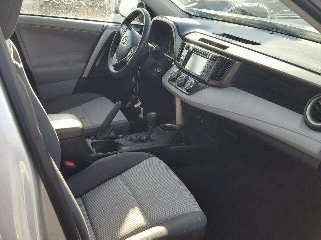 2T3BFREV2DW037472 - 2013 TOYOTA RAV4 LE Gümüş foto 5