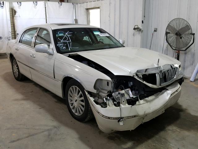 1LNHM83W94Y649336 - 2004 LINCOLN TOWN CAR U CREAM photo 1