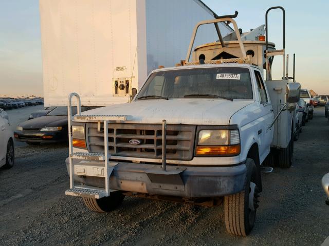 1FDLF47G8SEA22951 - 1995 FORD F SUPER DU WHITE photo 2