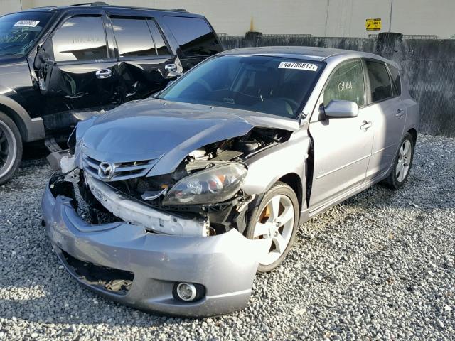 JM1BK343651220320 - 2005 MAZDA 3 HATCHBAC GRAY photo 2