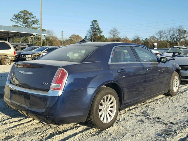 2C3CCAAG0DH573069 - 2013 CHRYSLER 300 BLUE photo 4