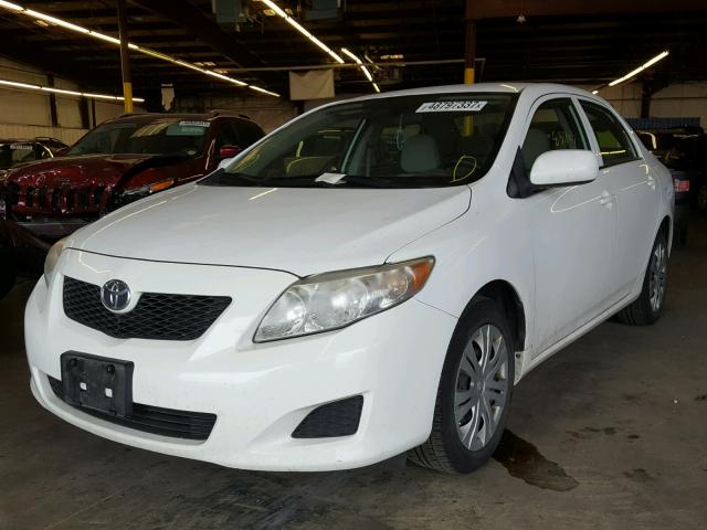 1NXBU4EE7AZ316414 - 2010 TOYOTA COROLLA BA WHITE photo 2