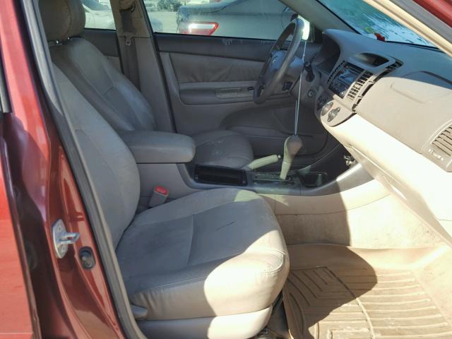 4T1BE32K54U367688 - 2004 TOYOTA CAMRY LE 红色 照片 5