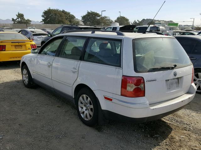 WVWVD63B43E076421 - 2003 VOLKSWAGEN PASSAT GLS WHITE photo 3