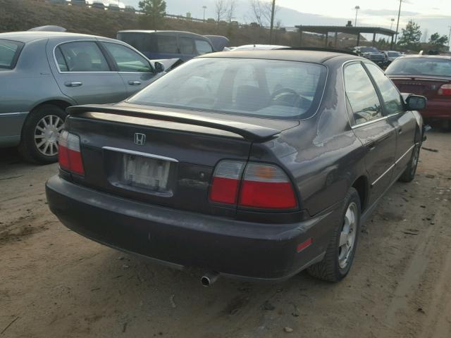 1HGCD5607VA095326 - 1997 HONDA ACCORD SE PURPLE photo 4