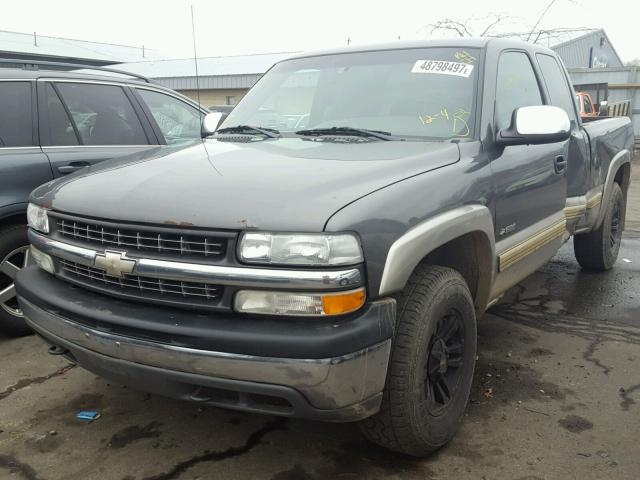 1GCEK19T91Z235450 - 2001 CHEVROLET SILVERADO GRAY photo 2