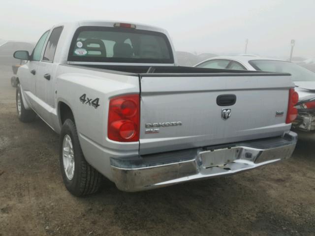 1D7HW48N46S537126 - 2006 DODGE DAKOTA QUA SILVER photo 3