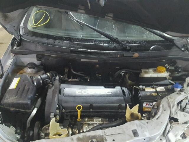 KL1TG6DE1AB096865 - 2010 CHEVROLET AVEO LT SILVER photo 7