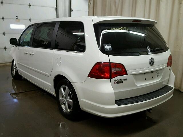 2V8HW34129R605005 - 2009 VOLKSWAGEN ROUTAN SE WHITE photo 3