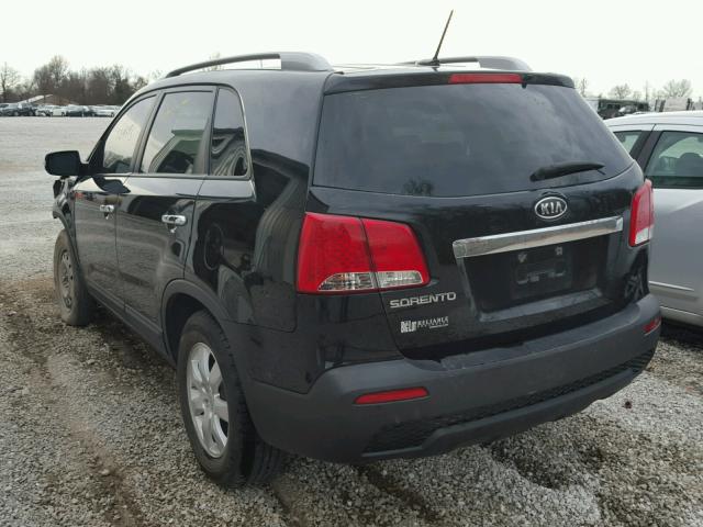 5XYKT4A28BG158686 - 2011 KIA SORENTO BA BLACK photo 3