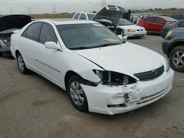 JTDBE32K740279821 - 2004 TOYOTA CAMRY LE WHITE photo 1