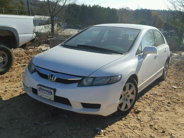 2HGFA1F58AH544129 - 2010 HONDA CIVIC LX WHITE photo 2