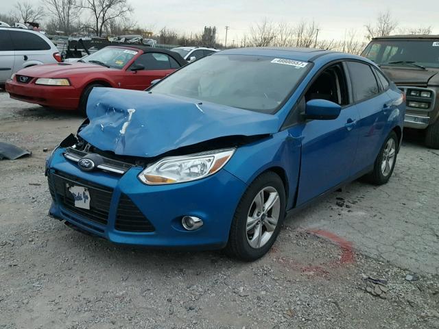 1FAHP3F28CL236008 - 2012 FORD FOCUS SE BLUE photo 2