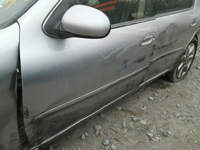 JN1DA31A13T400288 - 2003 NISSAN MAXIMA GLE SILVER photo 9