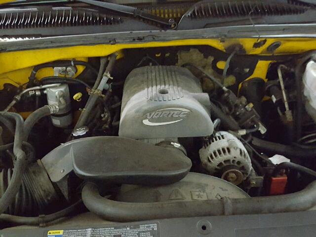 1GCHC29U45E253683 - 2005 CHEVROLET SILVERADO YELLOW photo 7