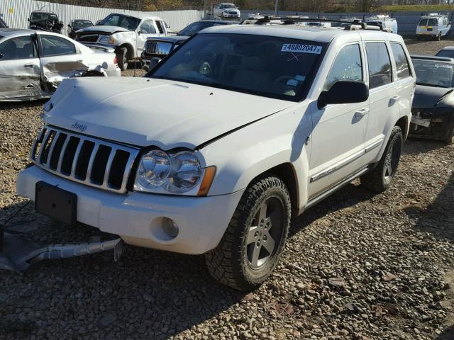 1J8HR58226C357272 - 2006 JEEP GRAND CHER WHITE photo 2