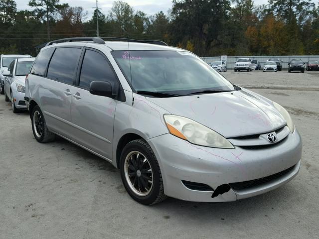 5TDZK23C88S196149 - 2008 TOYOTA SIENNA CE SILVER photo 1