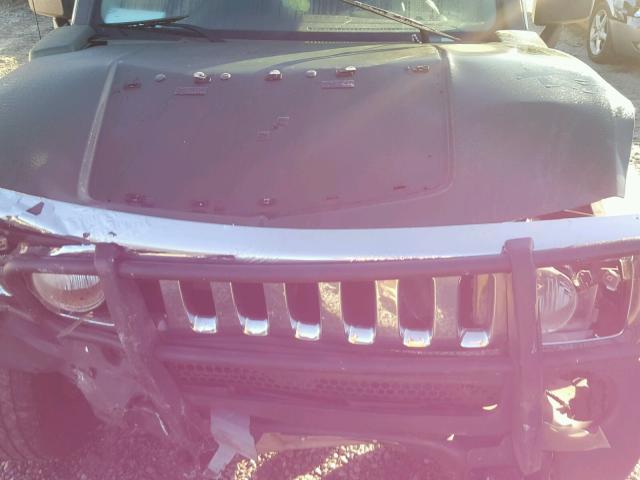 5GTDN136168160495 - 2006 HUMMER H3 GREEN photo 7