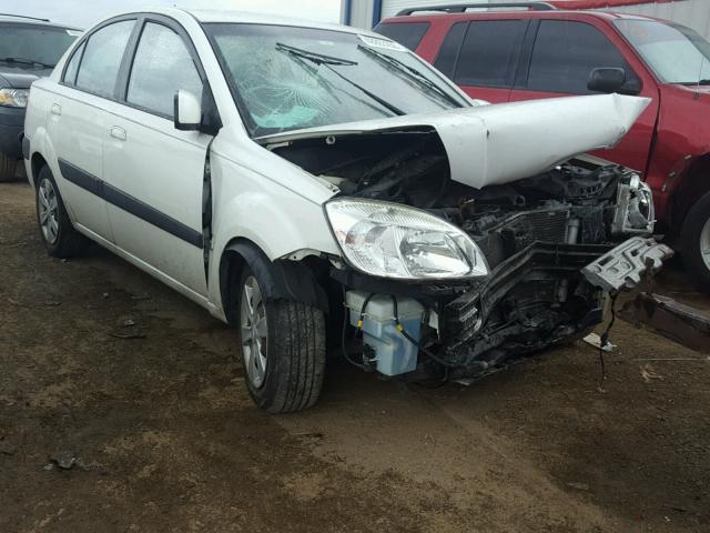 KNADE123986426842 - 2008 KIA RIO BASE WHITE photo 1