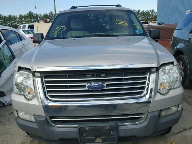 1FMEU73E36UA32576 - 2006 FORD EXPLORER X SILVER photo 9