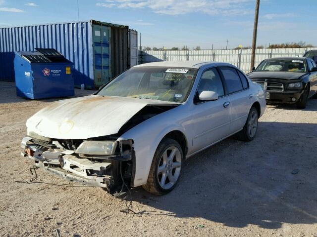 JN1CA21D9VT857112 - 1997 NISSAN MAXIMA GLE WHITE photo 2