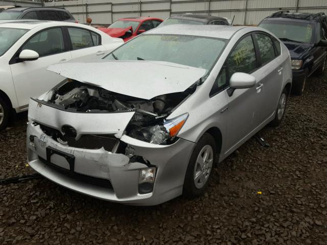 JTDKN3DU8B1384146 - 2011 TOYOTA PRIUS SILVER photo 2