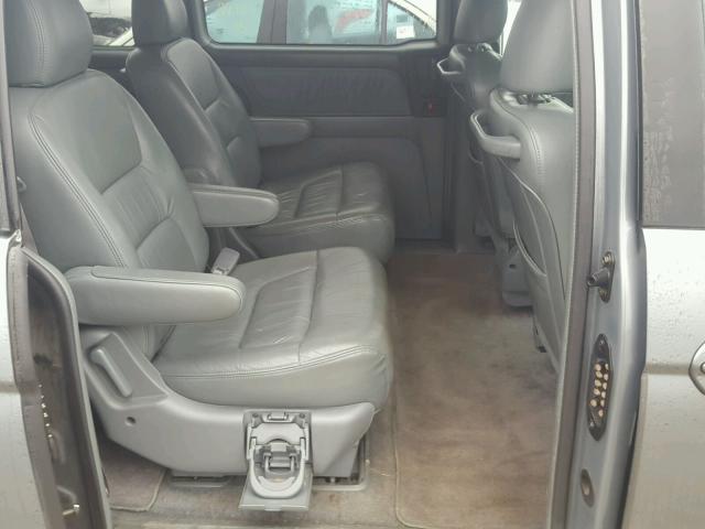 5FNRL18952B024581 - 2002 HONDA ODYSSEY EX GRAY photo 6