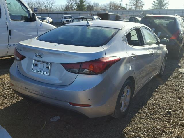 5NPDH4AE4FH580084 - 2015 HYUNDAI ELANTRA SE SILVER photo 4